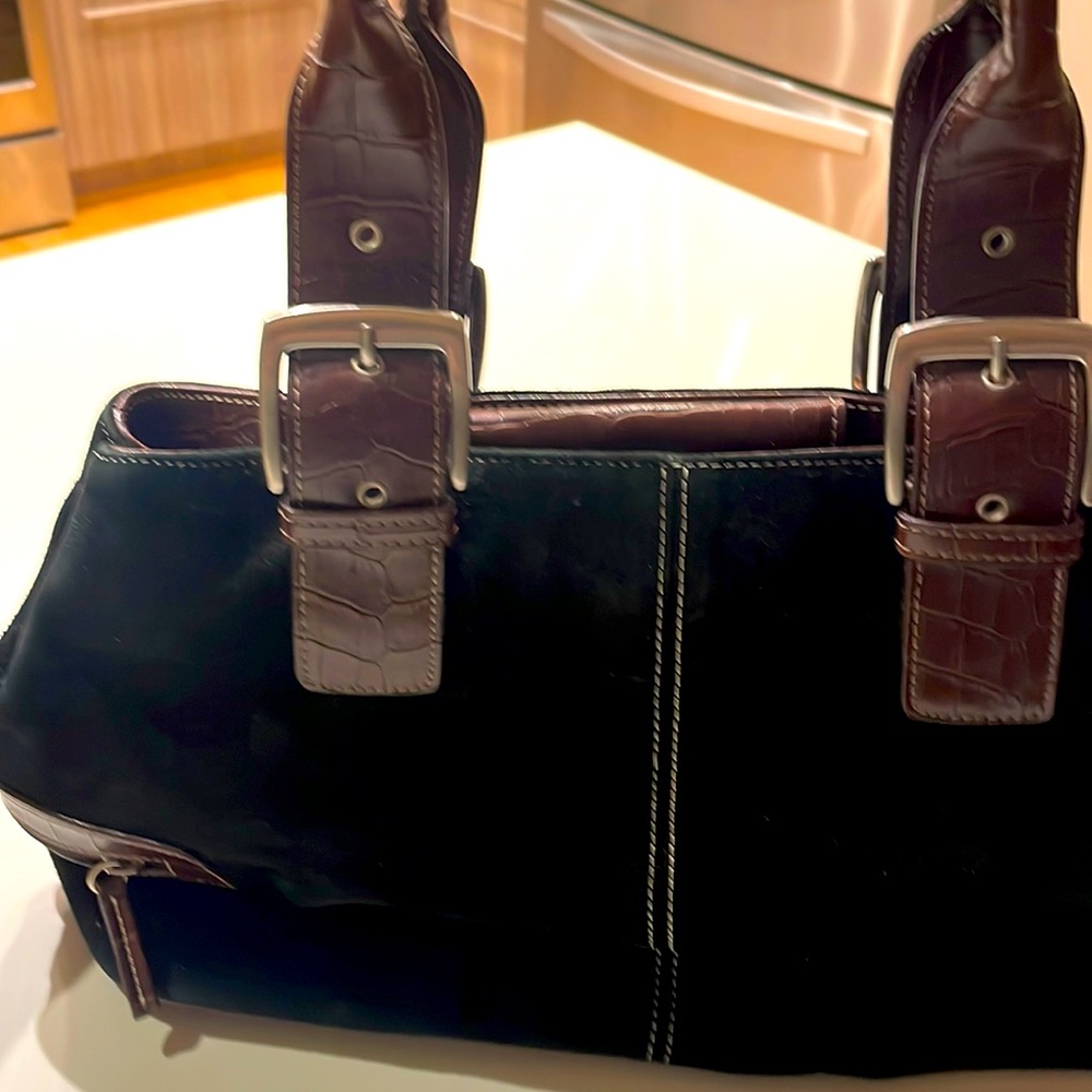 Excellent black suede leather Tiganello Purse